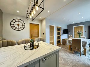 Kitchen- click for photo gallery